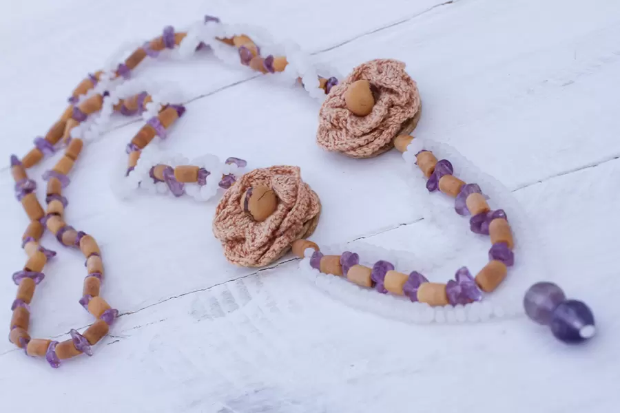 Nude Crochet Flower Necklace